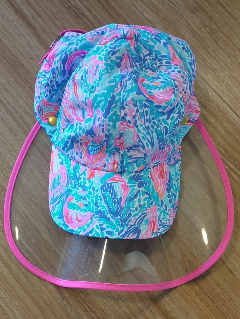 Run Around Hat with Detachable Face Shield